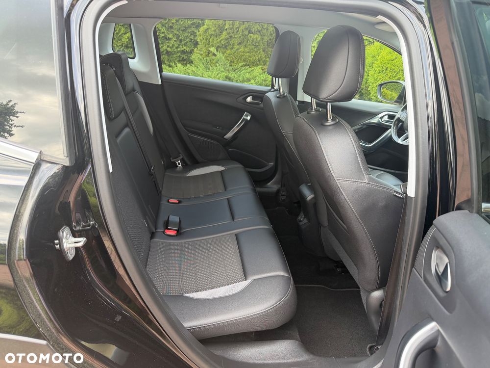 Peugeot 2008 PureTech 110 Stop&Start Allure - 16