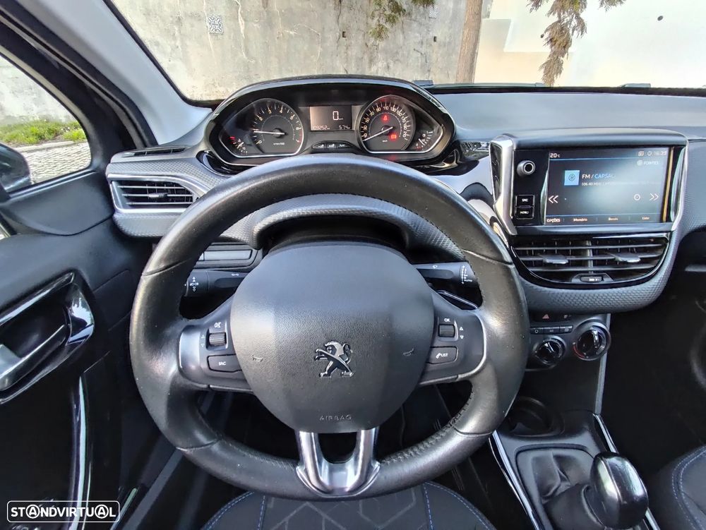 Peugeot 2008 1.2 PureTech Allure - 11