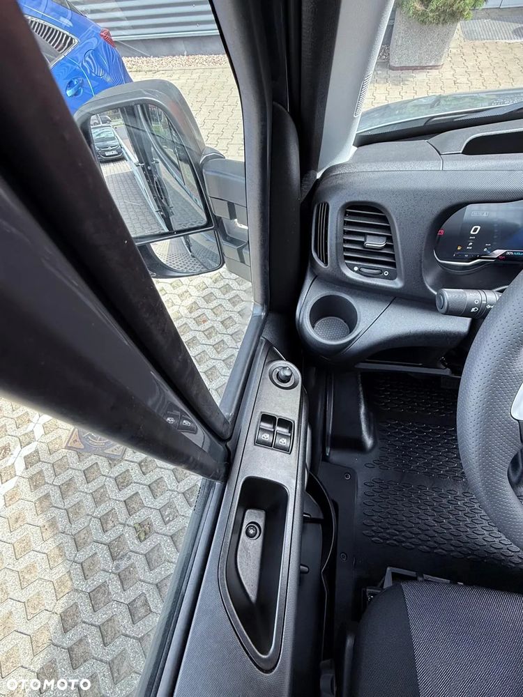 Iveco DAILY 50C18A8HZ DO 3500KG AUTOMAT OKAZJA OD RĘKI - 27