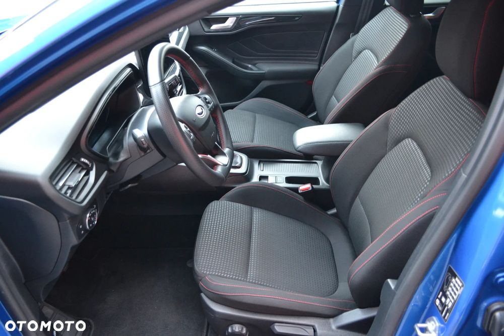 Ford Focus 1.0 EcoBoost Start-Stopp-System ST-LINE - 16