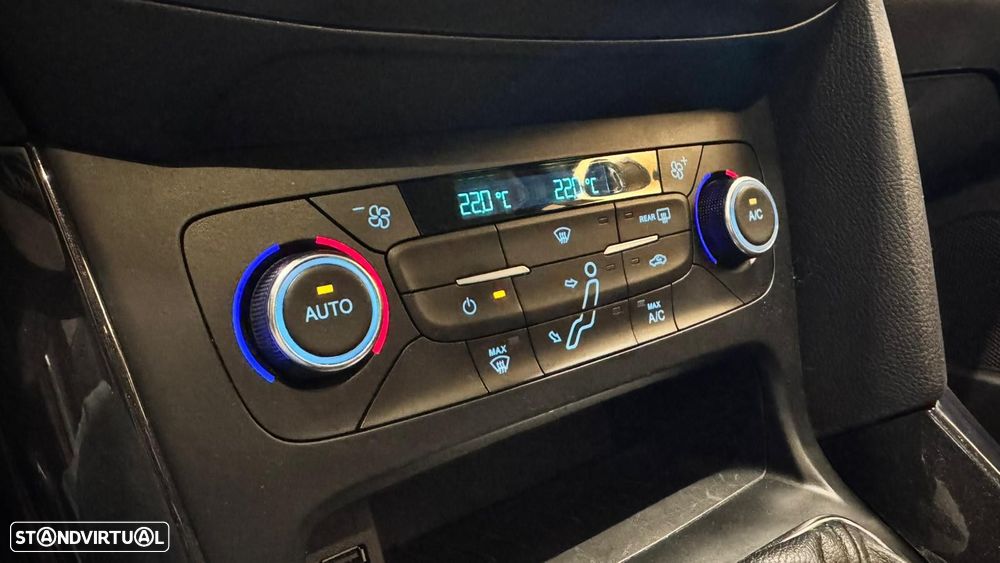 Ford Focus SW 1.5 TDCi Titanium - 18