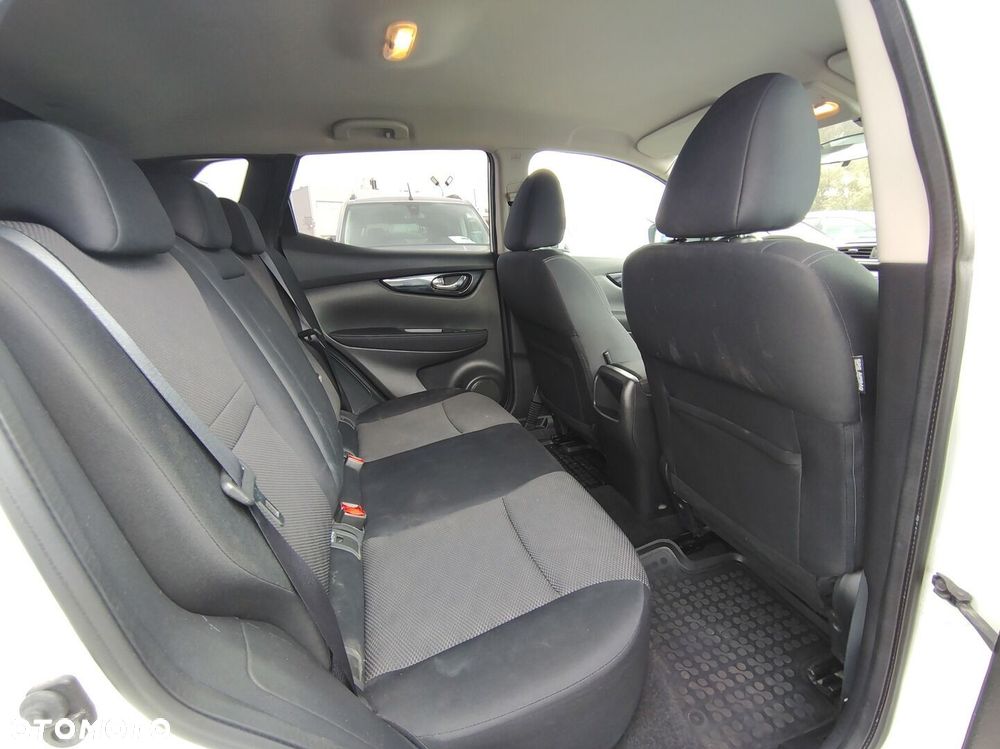 Nissan Qashqai - 10