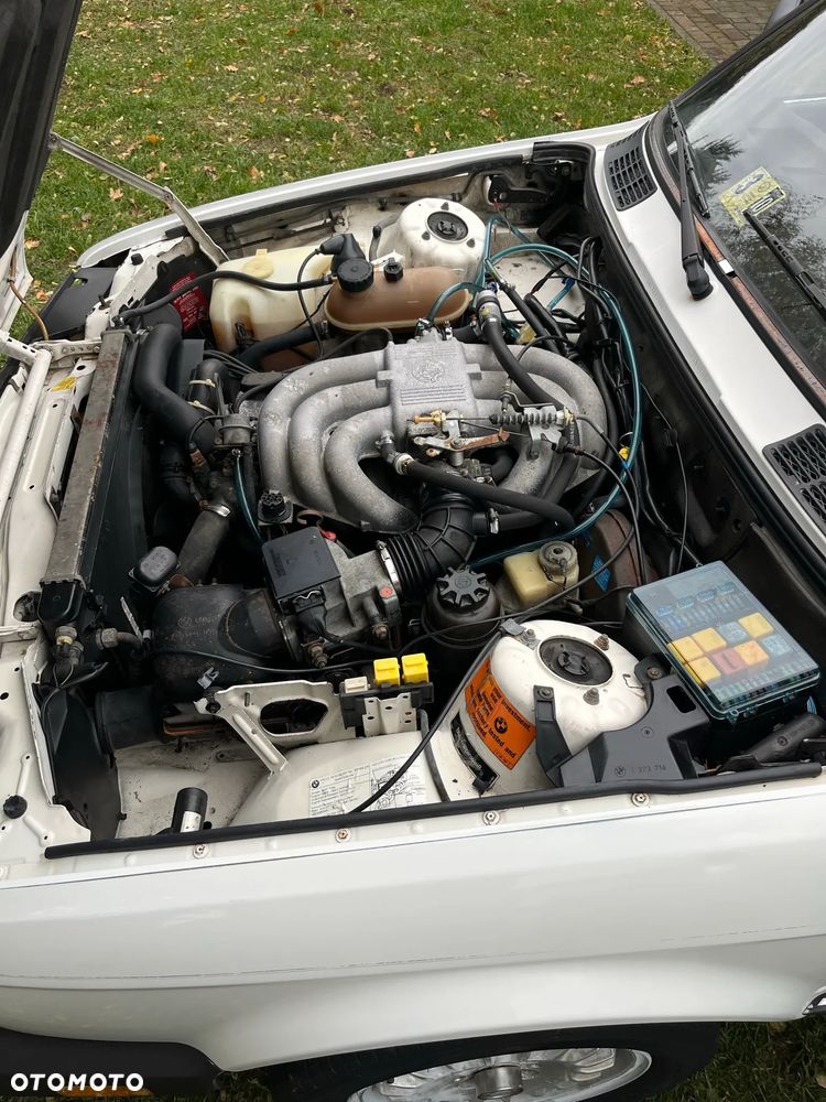 BMW Seria 3 ver-325e - 8