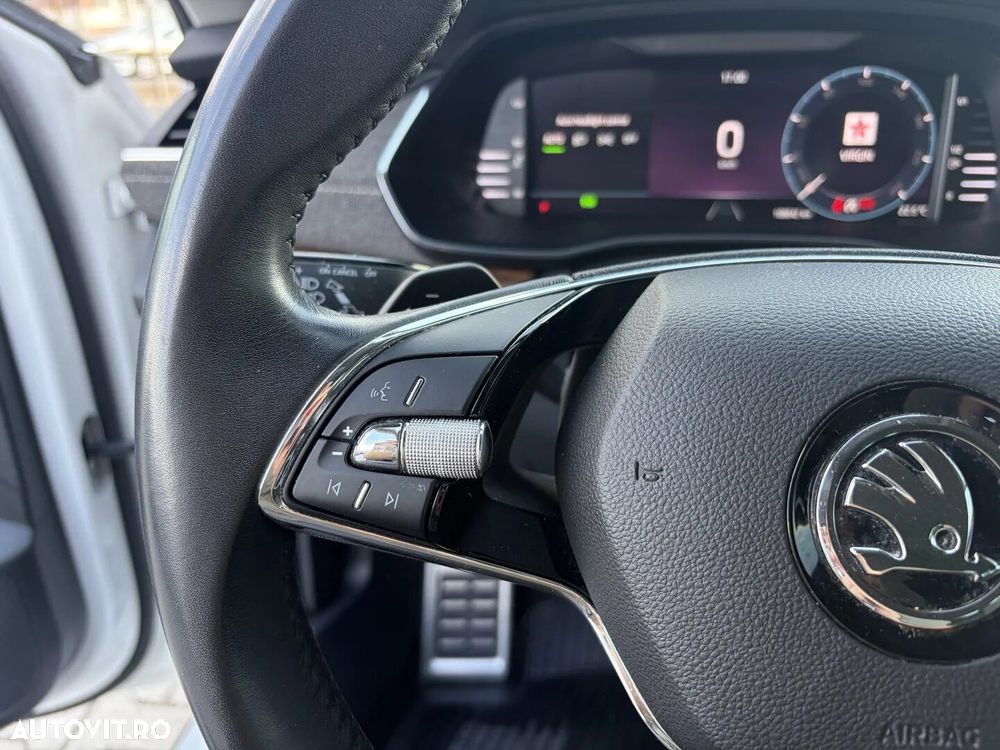 Skoda Octavia 2.0 TDI DSG 4X4 Scout - 22