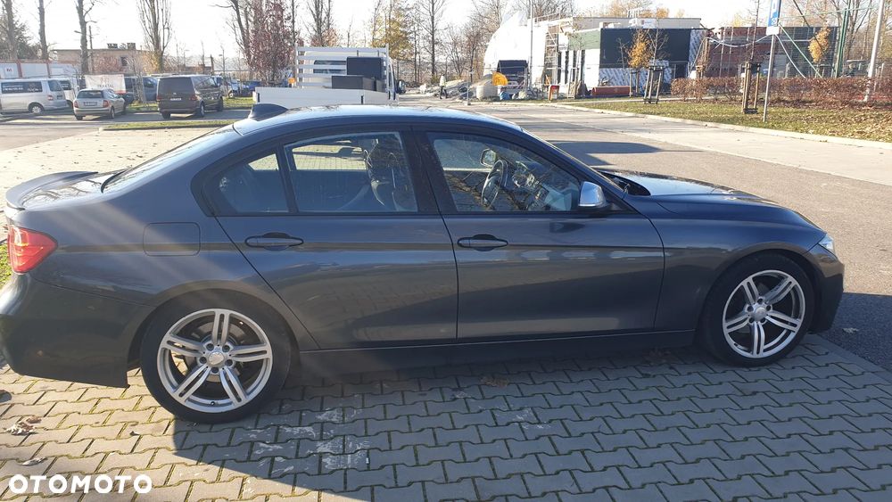 BMW Seria 3 320i Sport Line - 5