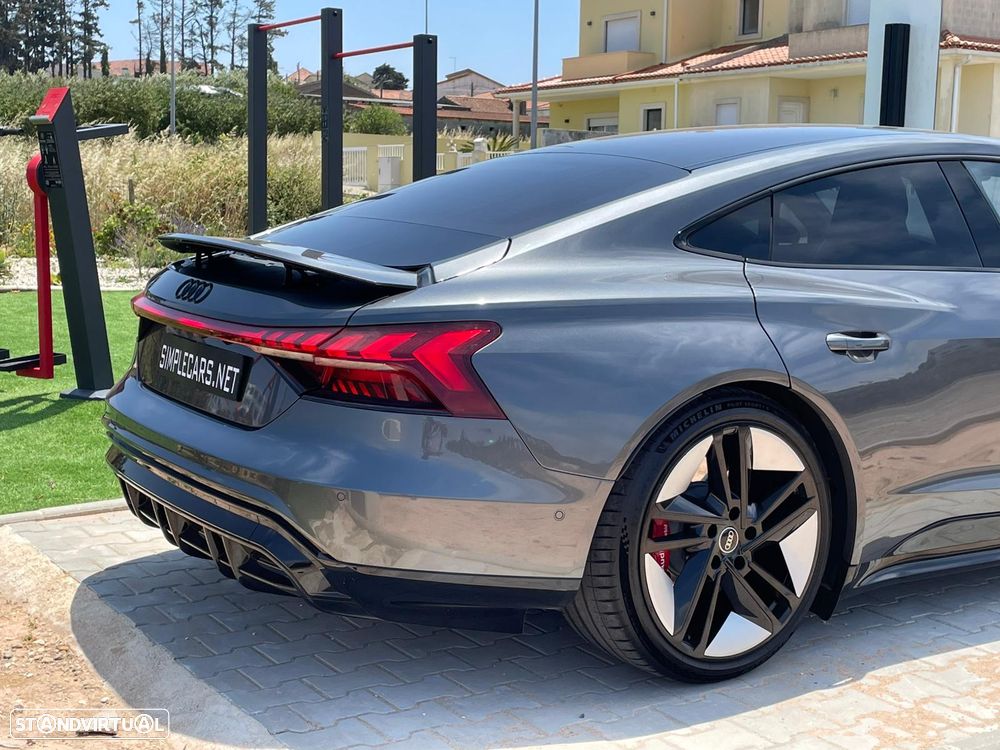 Audi e-tron GT - 19