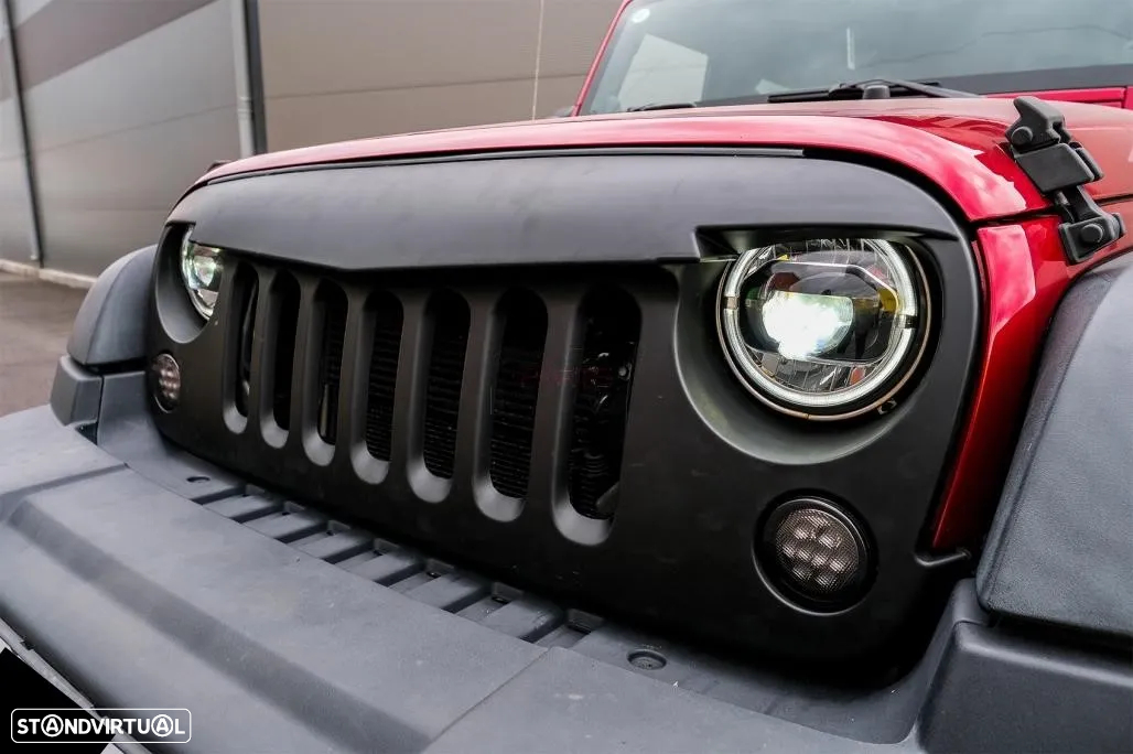 Grelha Jeep Wrangler JK (2006 a 2018) - 9
