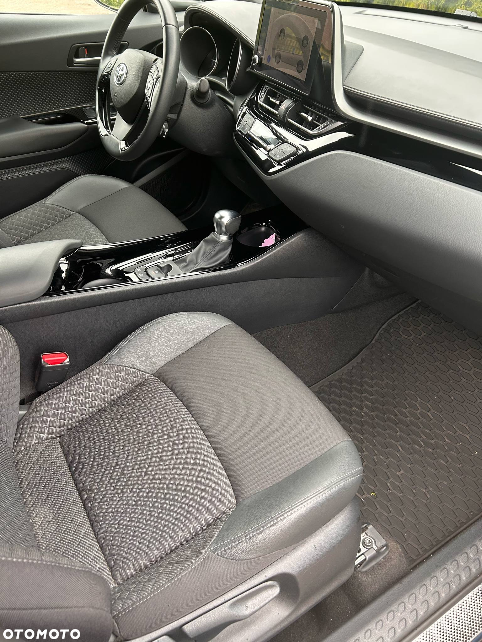 Toyota C-HR - 15