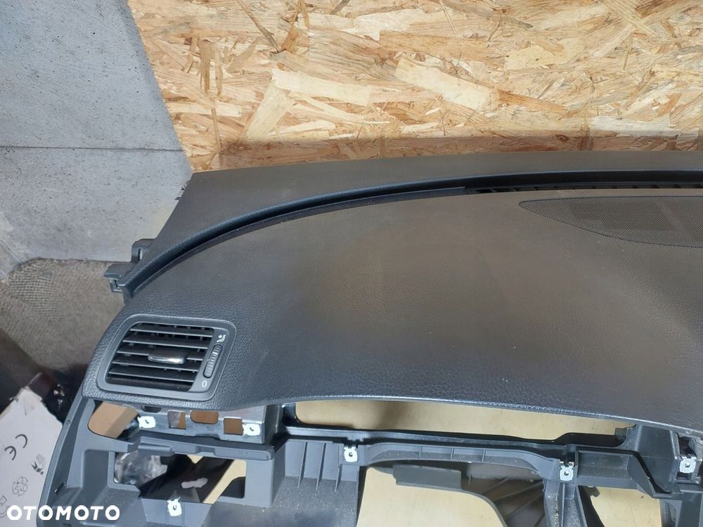 PASSAT B6 DESKA ROZDZIELCZA KONSOLA DEMONTAŻ - 9