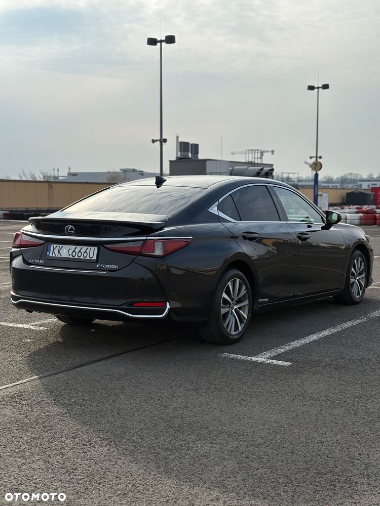 Lexus Es 2019 photo 4