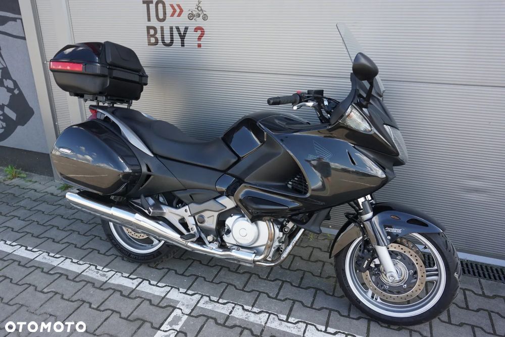 Honda NTV - 1