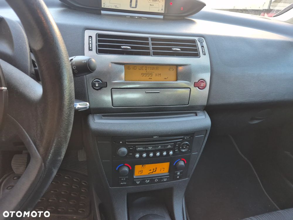 Citroën C4 - 12