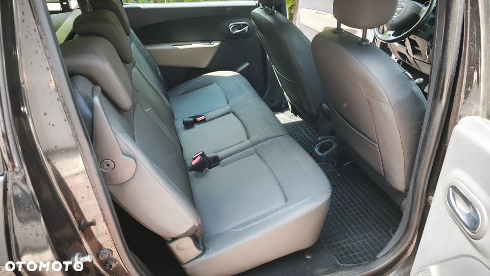 Dacia Lodgy TCe 115 Prestige - 15