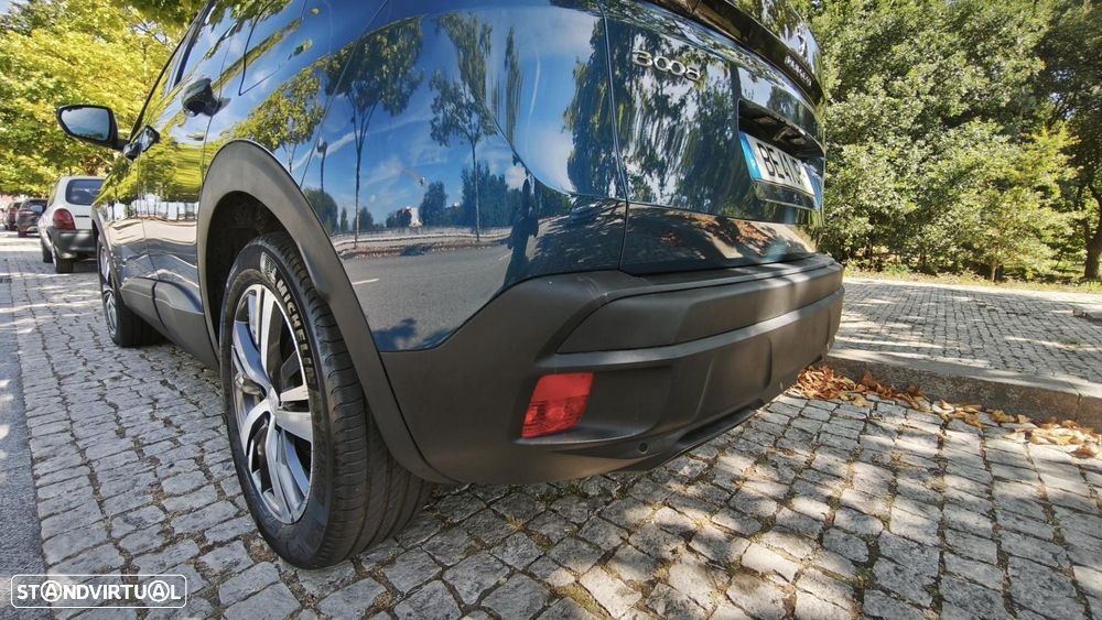 Peugeot 3008 1.6 Hybrid Allure Pack e-EAT8 - 52