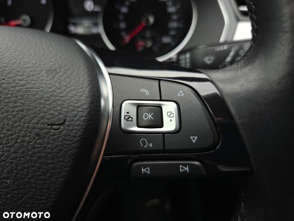 Volkswagen Passat 2.0 TDI (BlueMotion Technology) Comfortline - 31