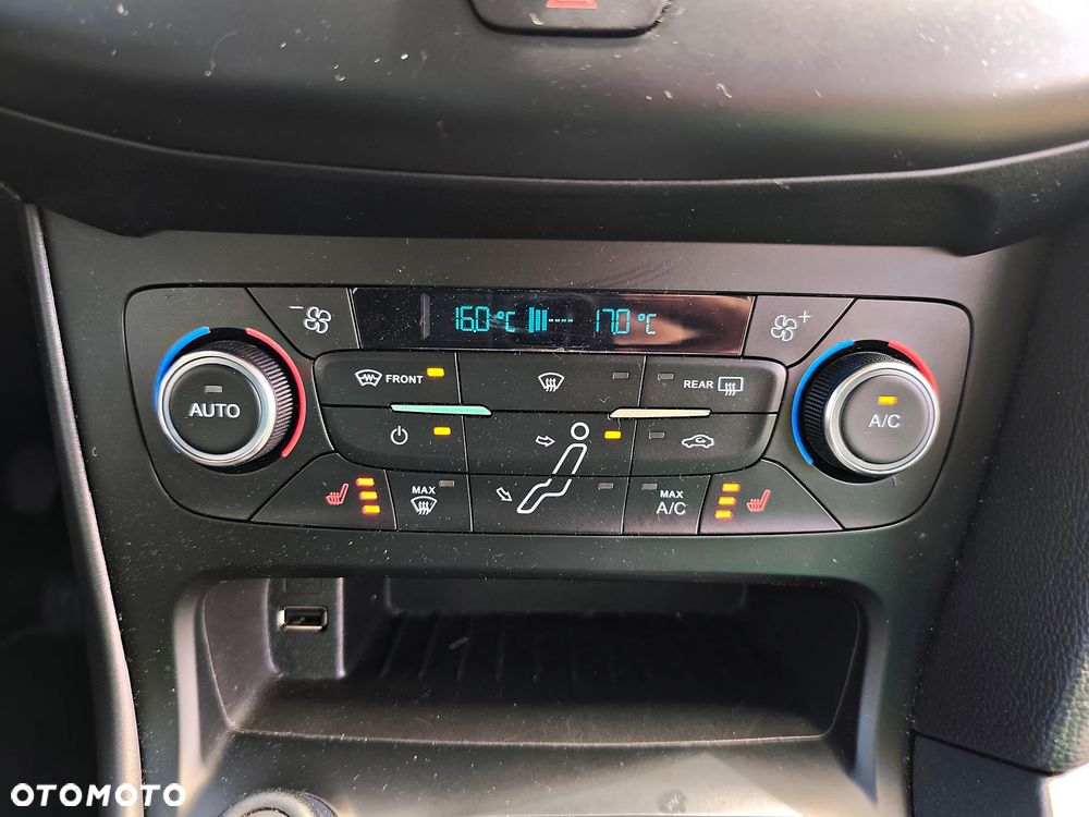 Ford Focus 1.0 EcoBoost Titanium - 20