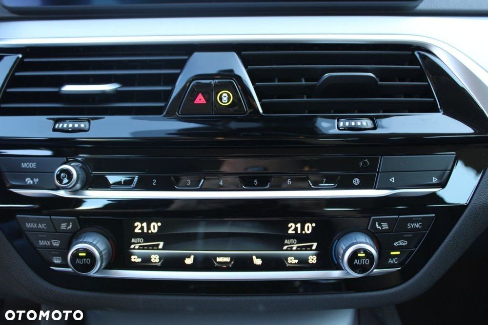 BMW Seria 5 - 33