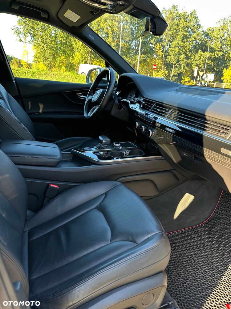 Audi Q7 3.0 TFSI Quattro Tiptr - 17