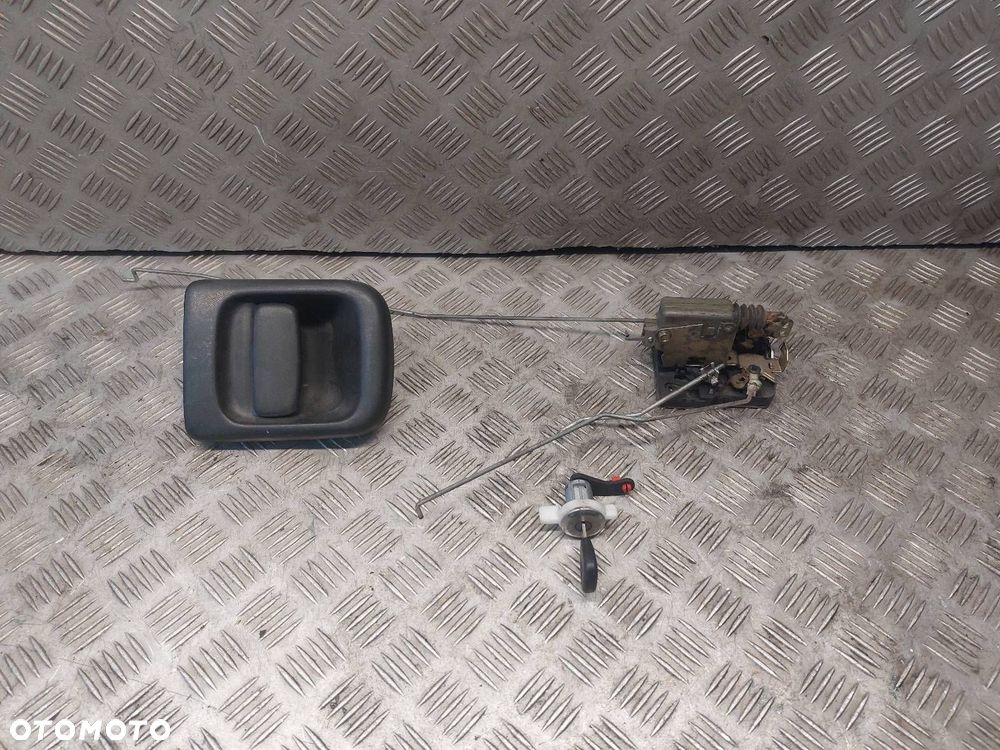 ZAMEK DRZWI LEWY PRZÓD KLAMKA WKŁADKA OPEL MOVANO A 7700352488 - 1