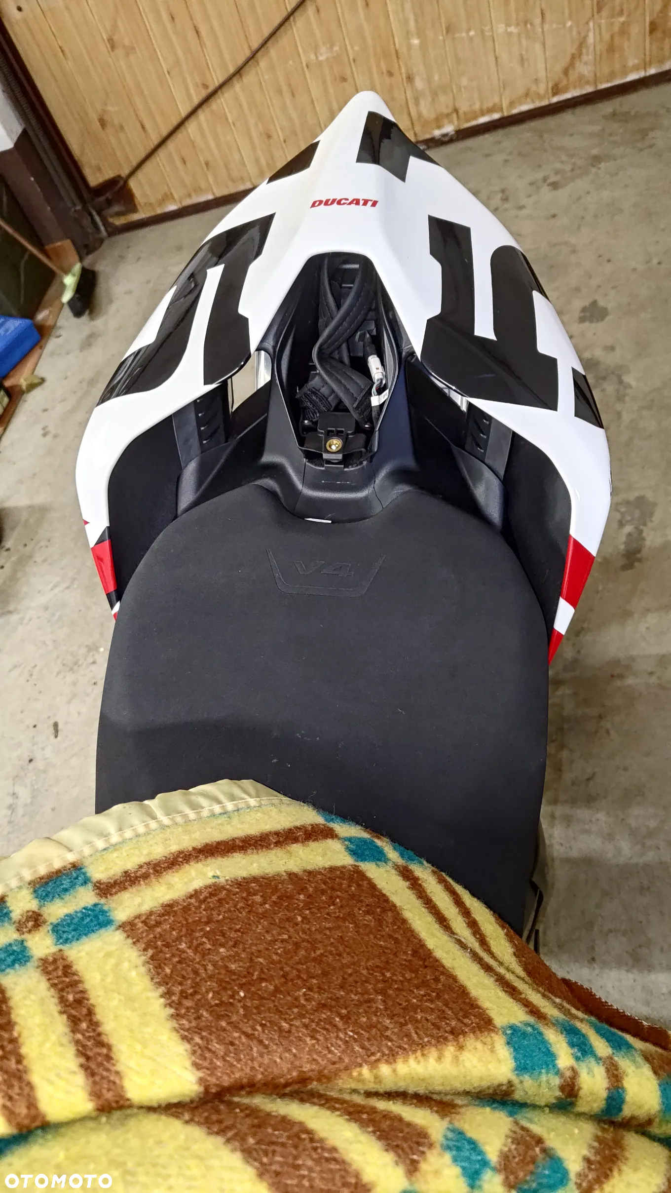 Ducati Streetfighter V4 - 14