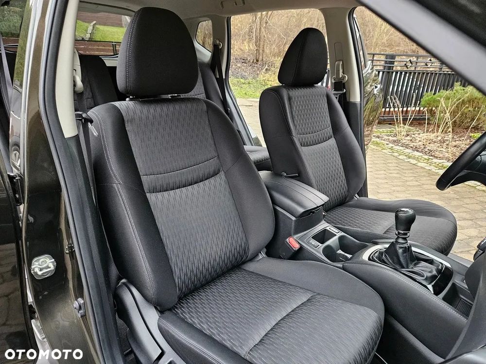 Nissan X-Trail 1.6 DIG-T N-Connecta 2WD - 12