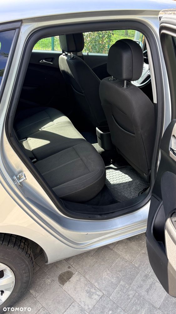 Opel Astra 2.0 CDTI Enjoy - 6