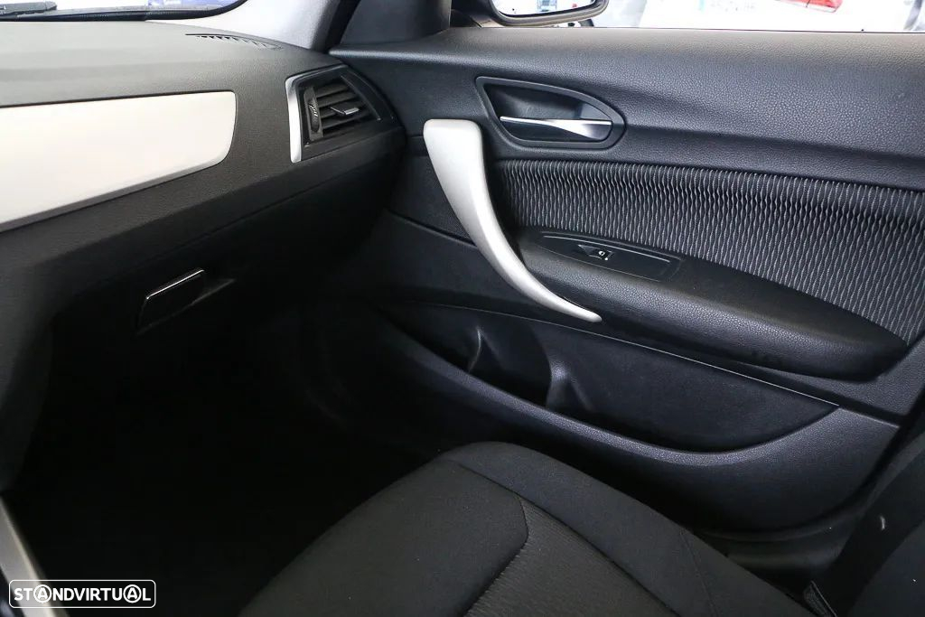 BMW 116 d Advantage - 14