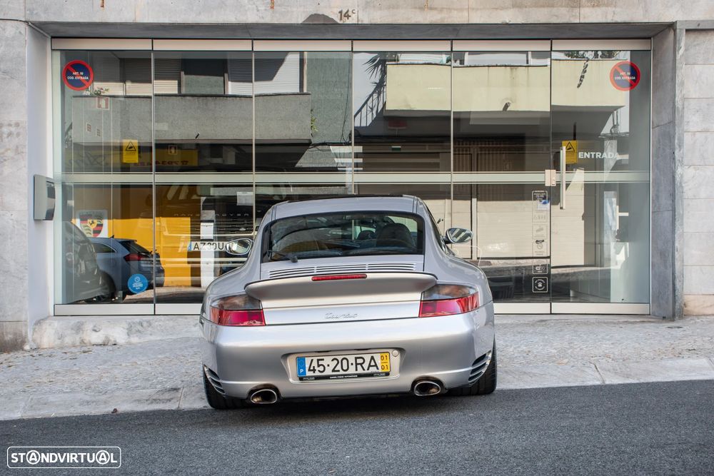 Porsche 911 (996) Turbo - 33
