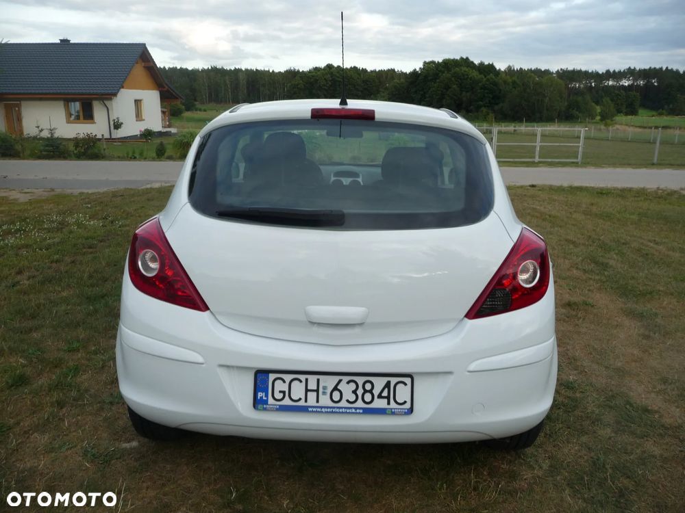 Opel Corsa 1.2 16V Essentia - 5