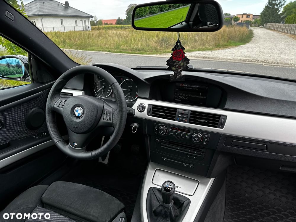 BMW Seria 3 320d - 27