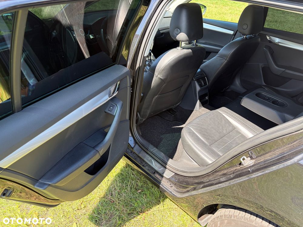 Skoda Octavia 1.6 TDI Elegance DSG - 12