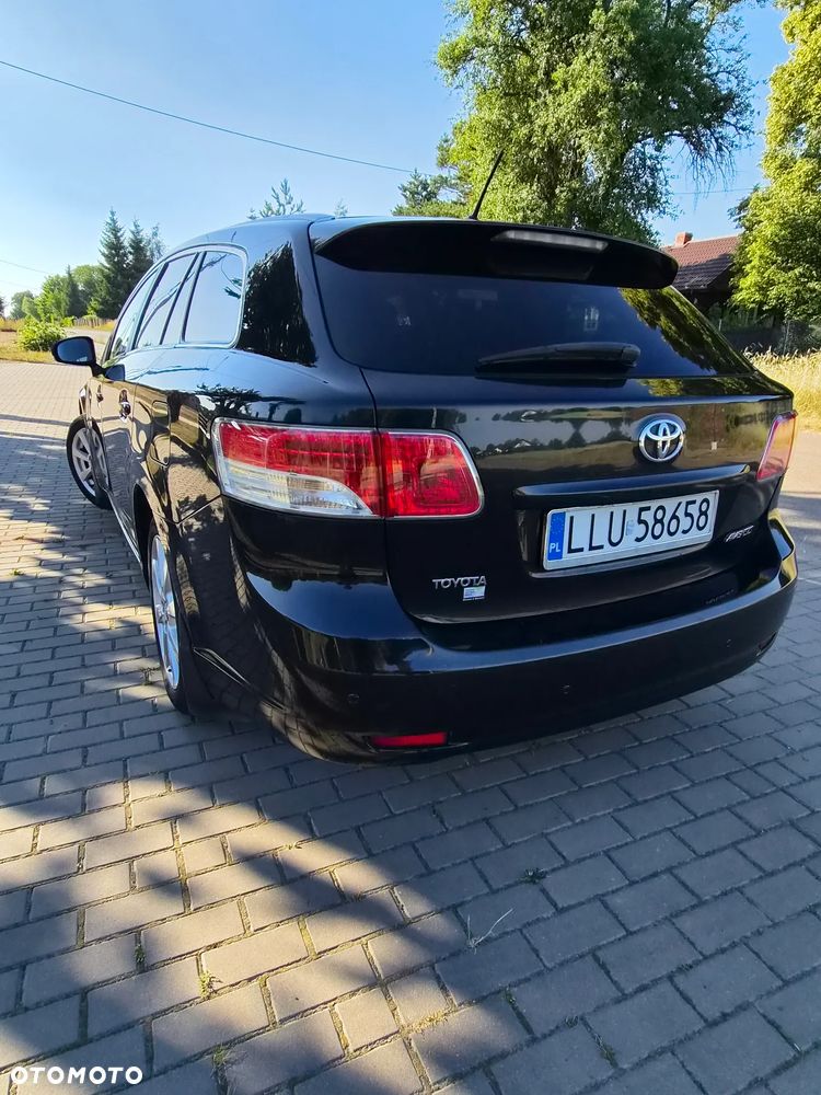 Toyota Avensis 2.0 Sol EU5 - 6
