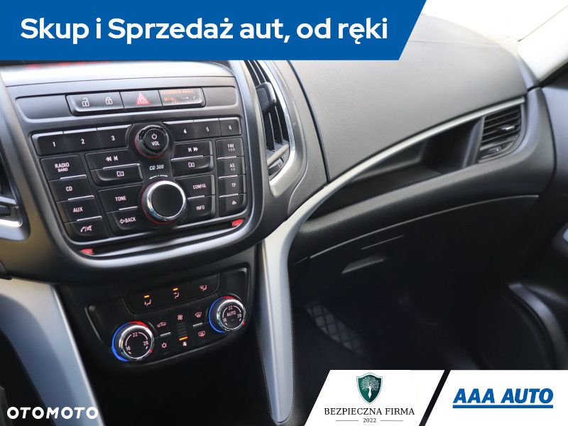 Opel Zafira - 25