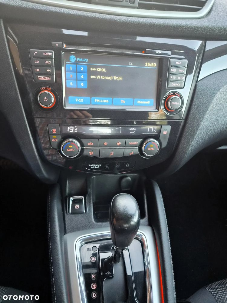 Nissan Qashqai 1.6 DCi Xtronic N-Connecta - 14