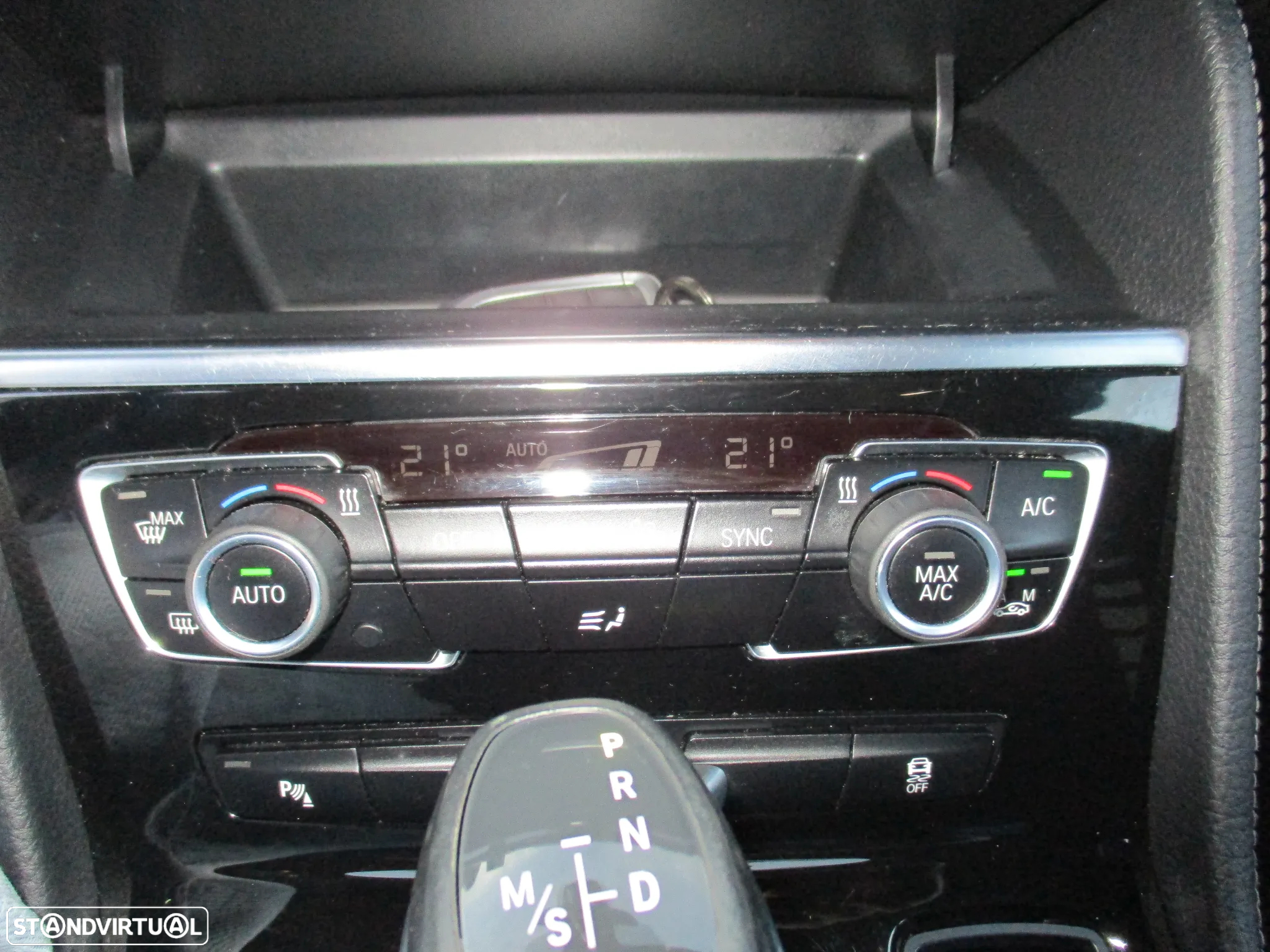BMW 218 Active Tourer d Line Luxury Auto - 13