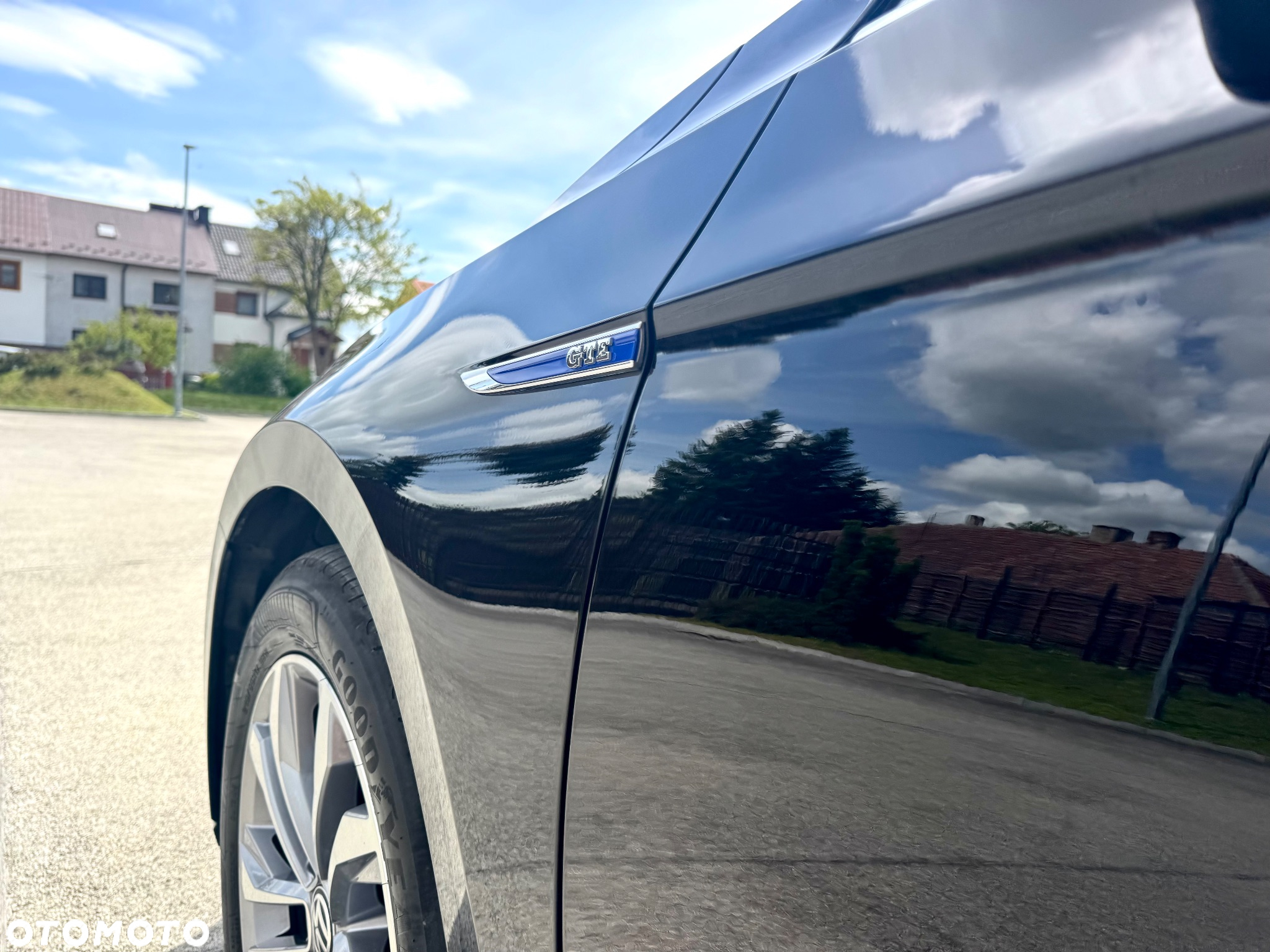 Volkswagen Passat - 13