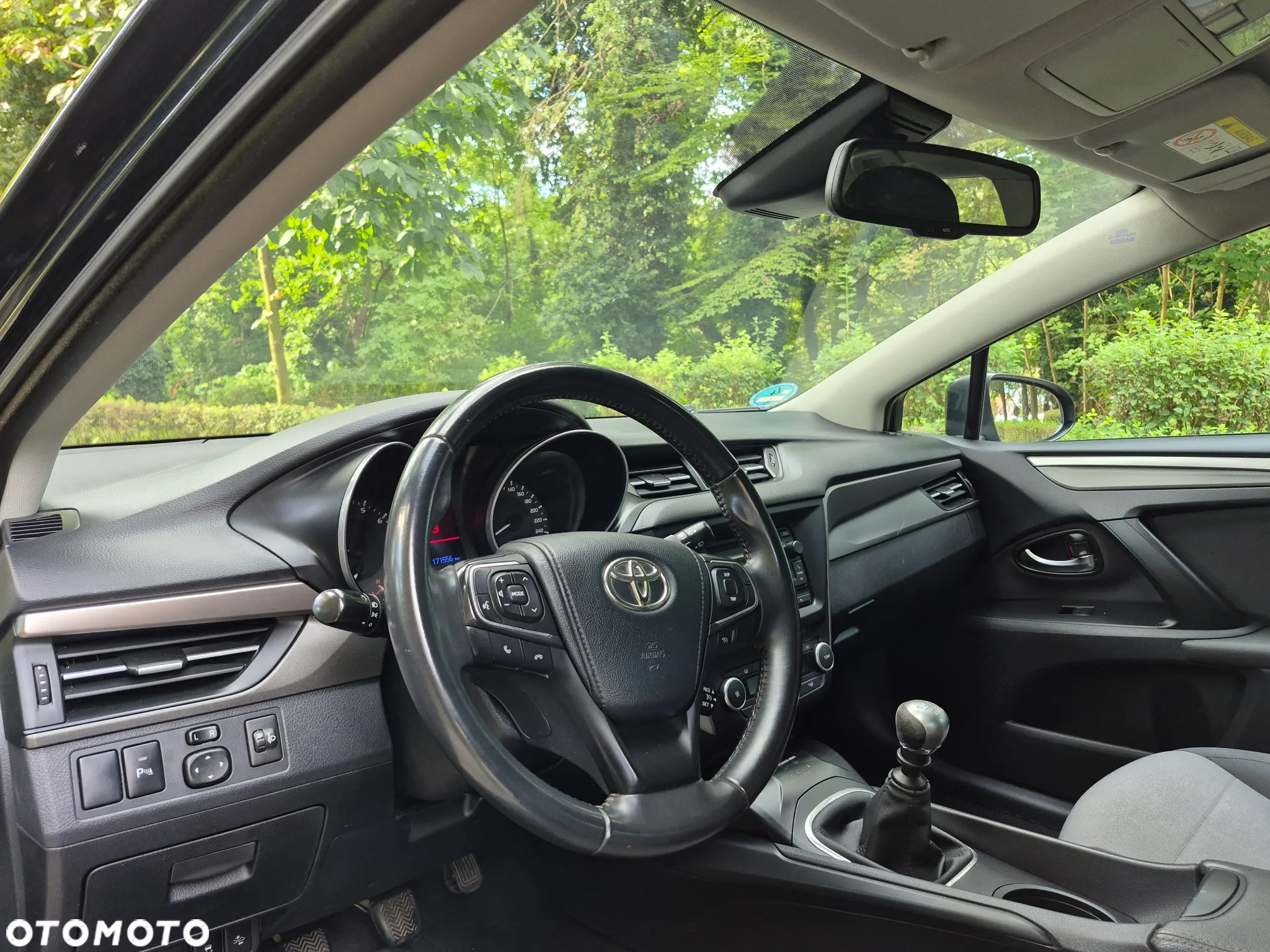 Toyota Avensis Combi 1.8 Comfort - 15