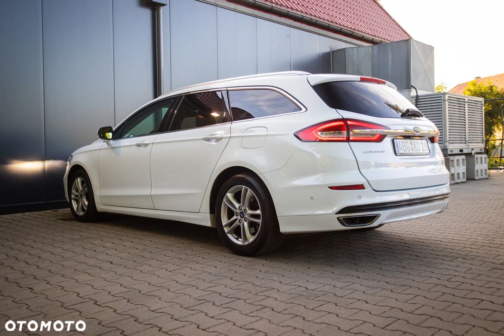 Ford Mondeo 2.0 EcoBlue Titanium - 13