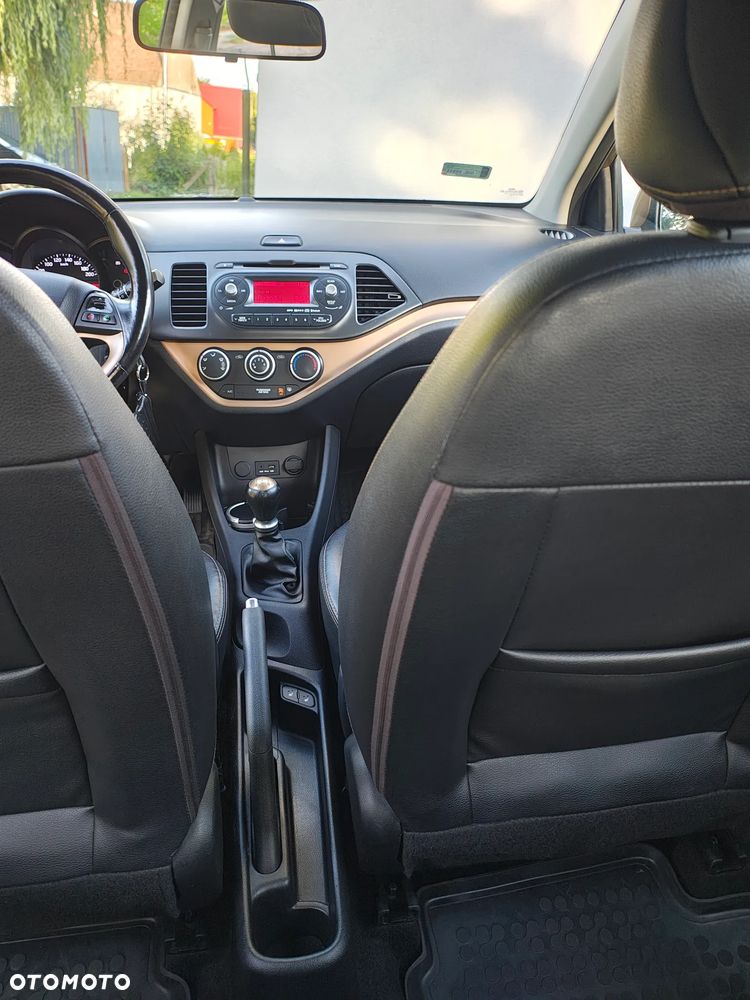 Kia Picanto 1.2 Fifa World Cup Edition - 8