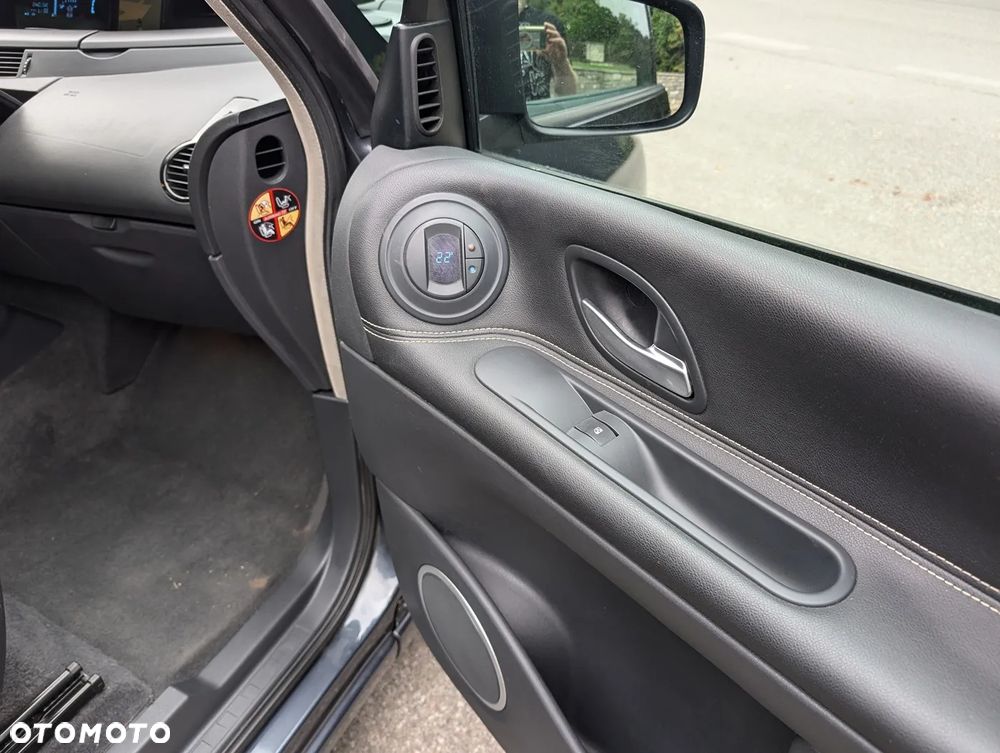 Renault Grand Espace 2.0 dCi FAP Celsium - 35