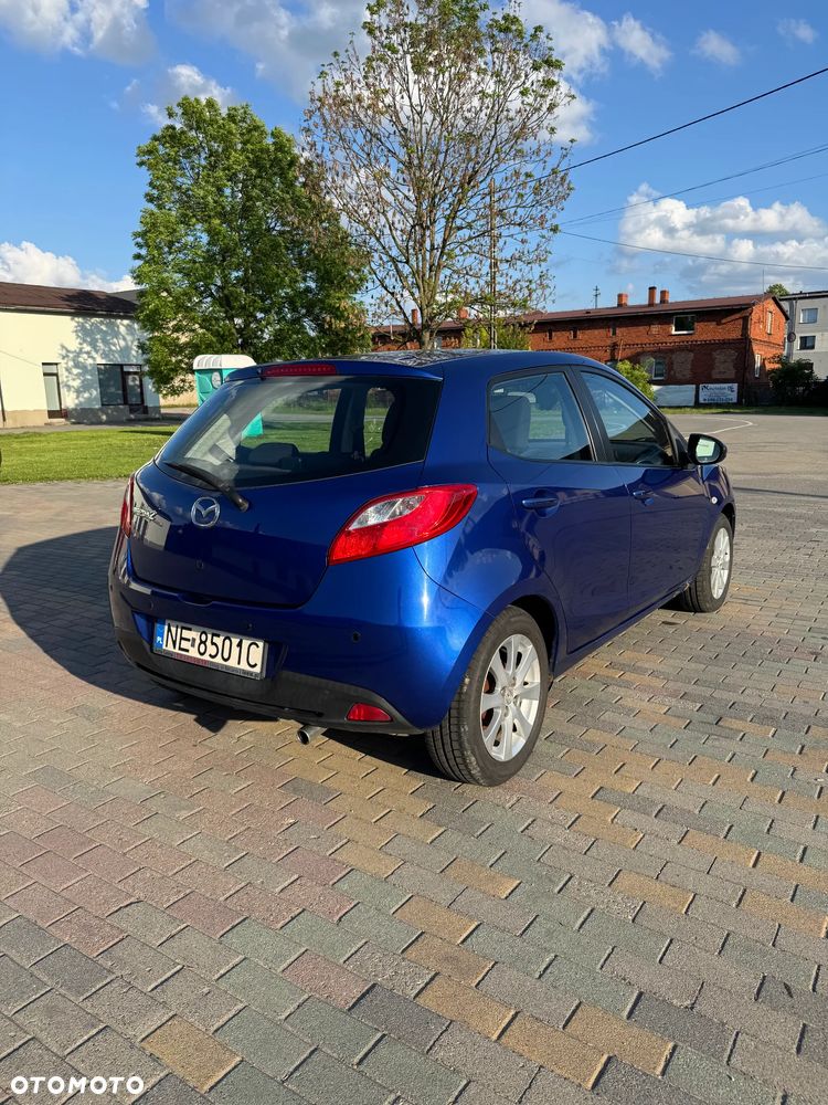 Mazda 2 - 4