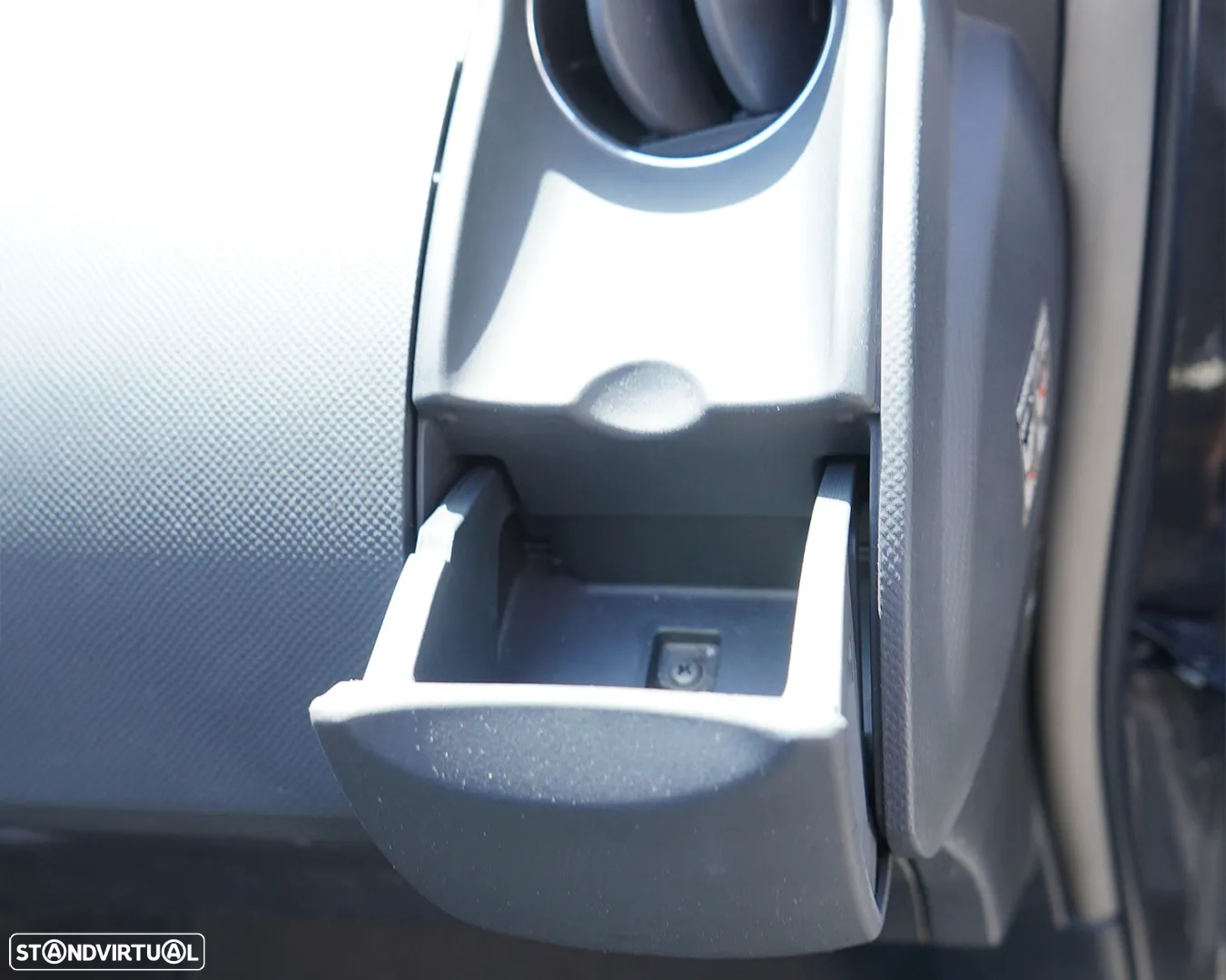 Toyota Yaris 1.0 VVT-i AC - 13
