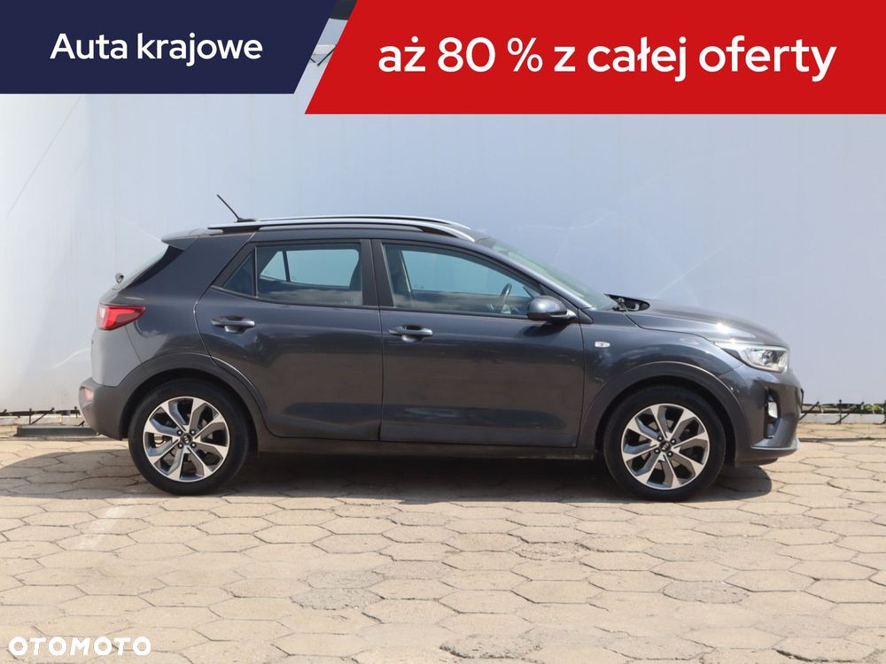 Kia Stonic - 8