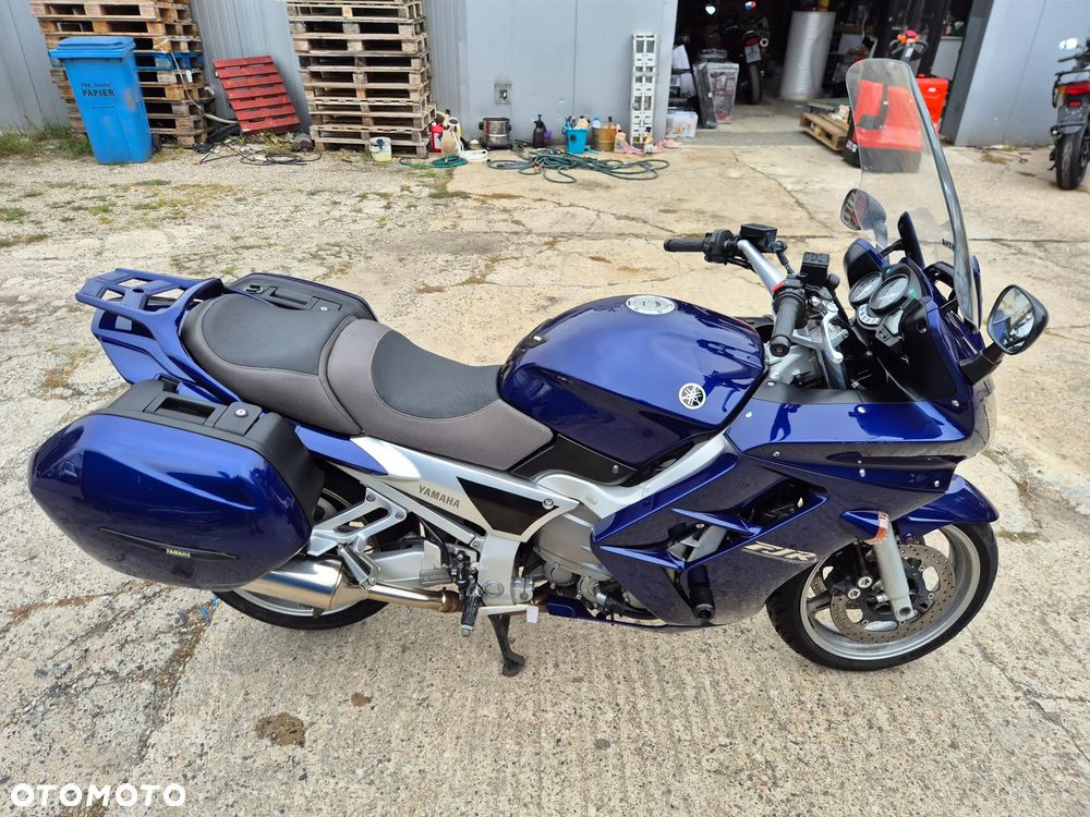 Yamaha FJR - 11