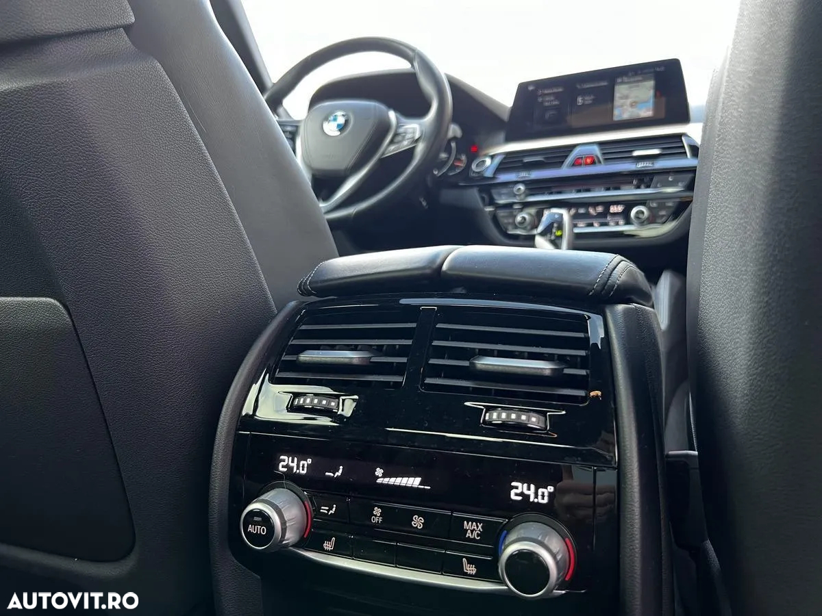 BMW Seria 5 540i xDrive AT - 21