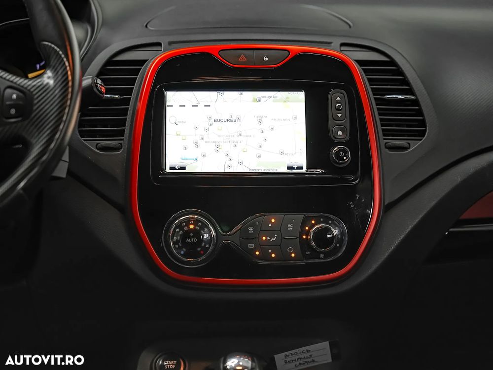 Renault Captur TCe 120 EDC Helly Hansen - 23
