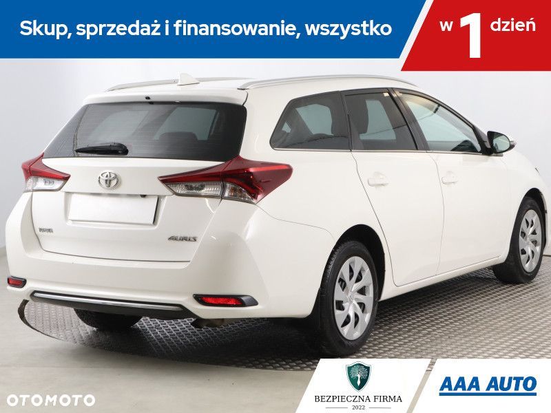 Toyota Auris - 6