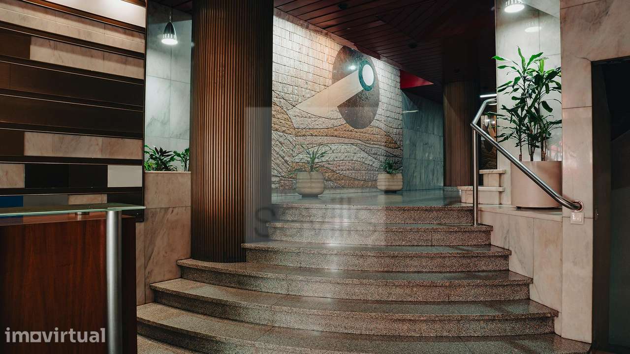 Edificio 5 de Outubro - Grande imagem: 4/17