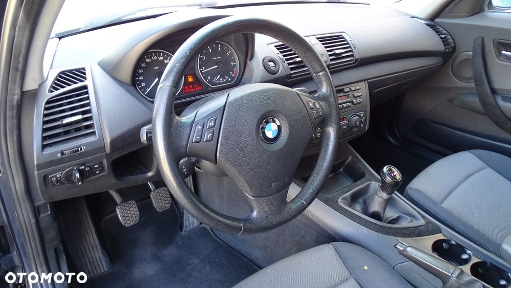 BMW Seria 1 116i - 10