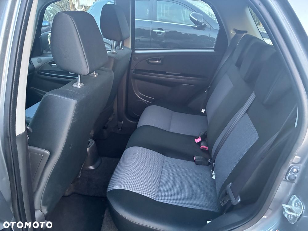 Fiat Sedici 1.6 16V 4x4 Luxury - 9